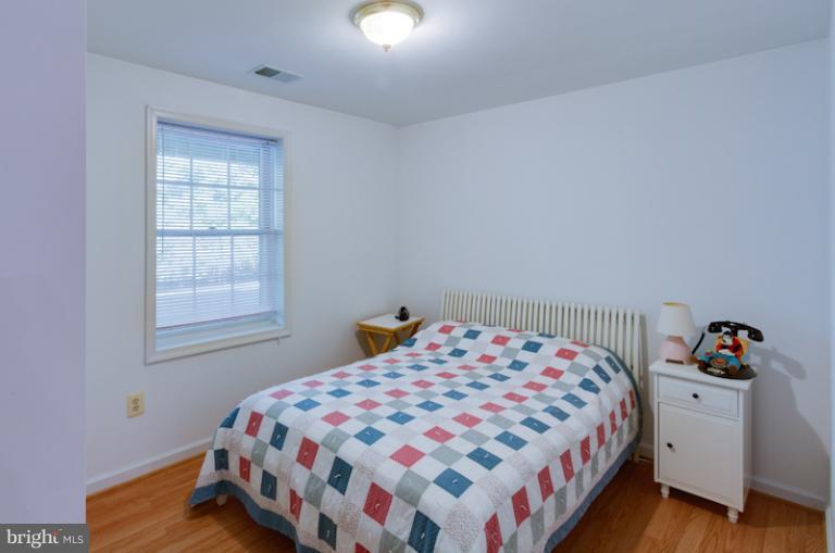 9816 Spring Ridge Lane Vienna, VA 22182 - Photo 19 of 30 Bedroom