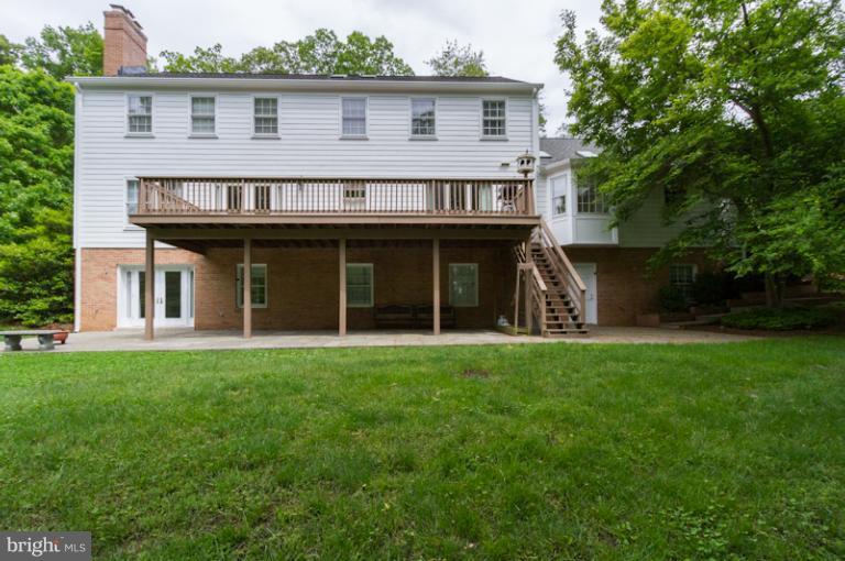 9816 Spring Ridge Lane Vienna, VA 22182 - Photo 24 of 30 Exterior (Rear)