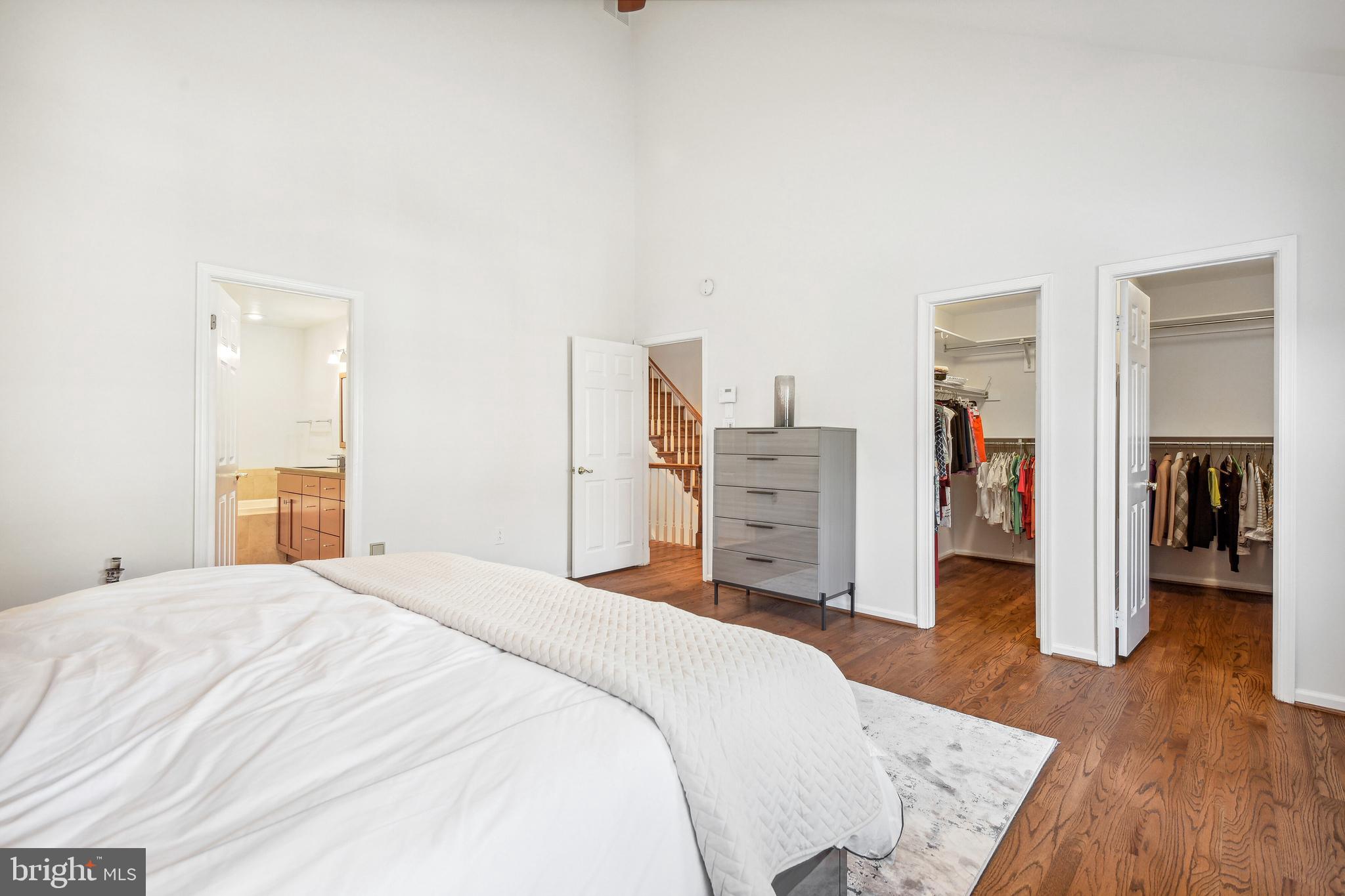 8316 Rising Ridge Way Bethesda, MD 20817 - Photo 17 of 30 Primary bedroom