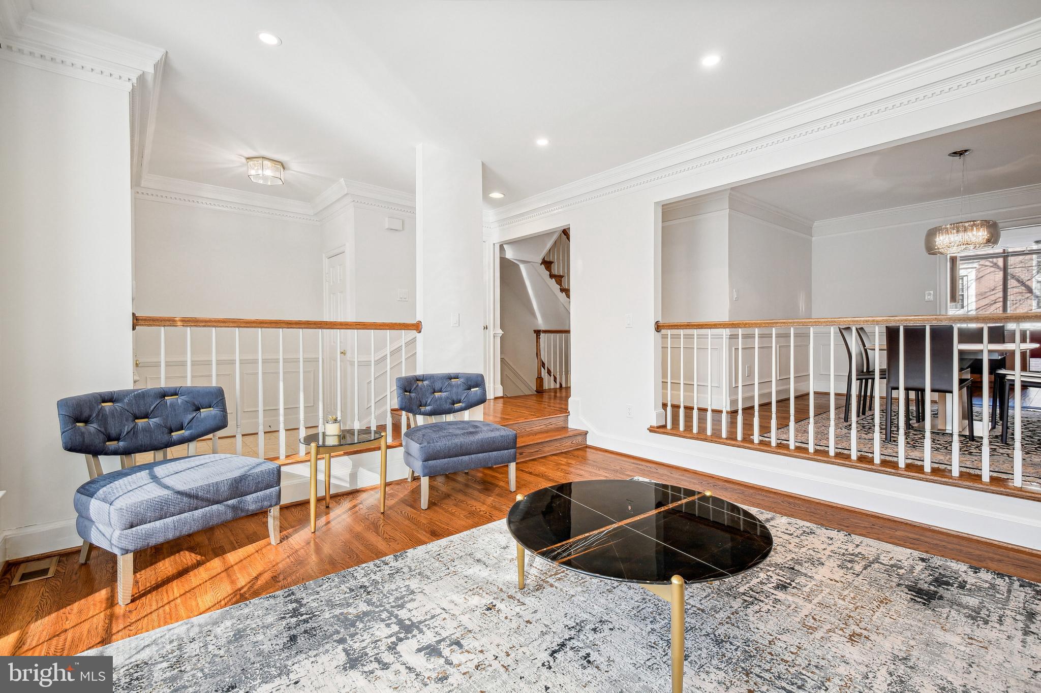 8316 Rising Ridge Way Bethesda, MD 20817 - Photo 5 of 30 Living room