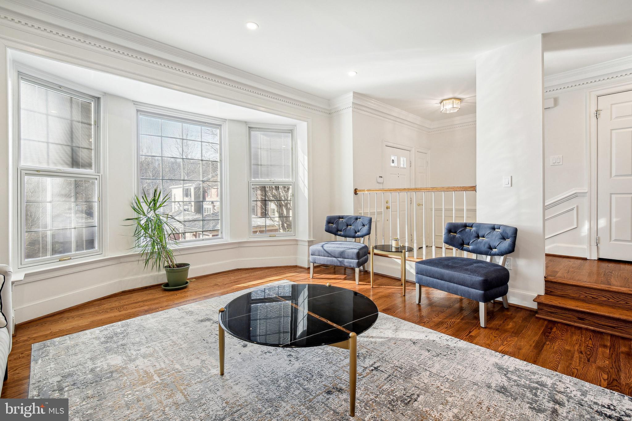 8316 Rising Ridge Way Bethesda, MD 20817 - Photo 6 of 30 Living room