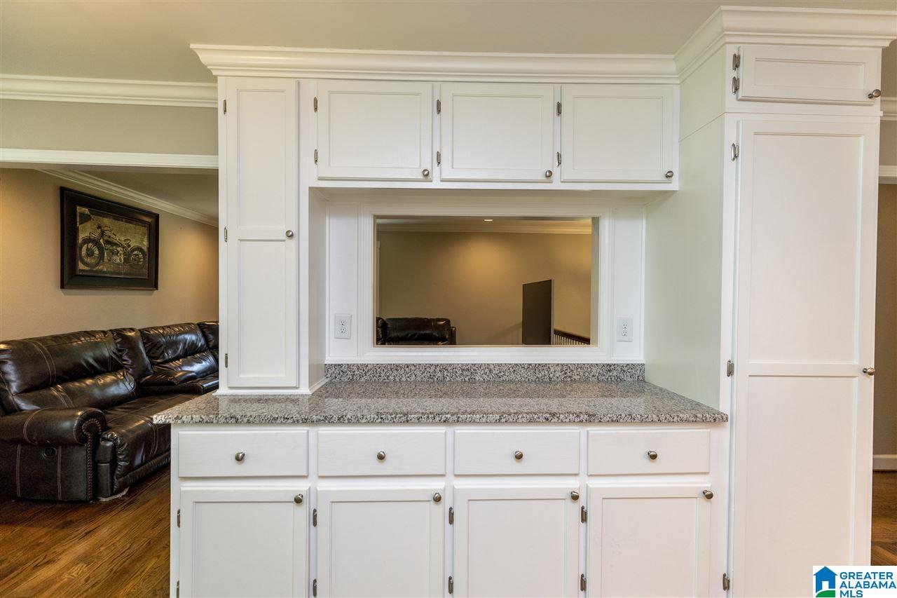 406 Thompson Road Alabaster, AL 35007 - Photo 18 of 38