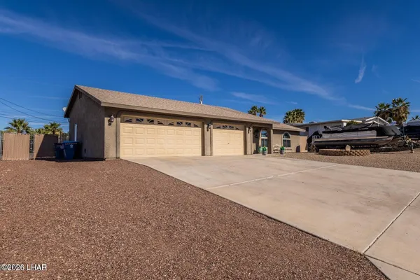 $2,800 | 3117 Chemehuevi Boulevard, Lake Havasu City, AZ 86406