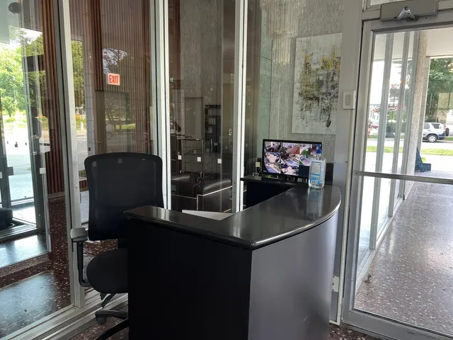 $170,000 | 1555 North Dearborn Parkway, Unit 4C, Chicago, IL 60610