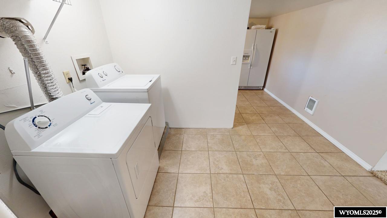 1041 North 2nd Street Lander, WY 82520 - Photo 12 of 25