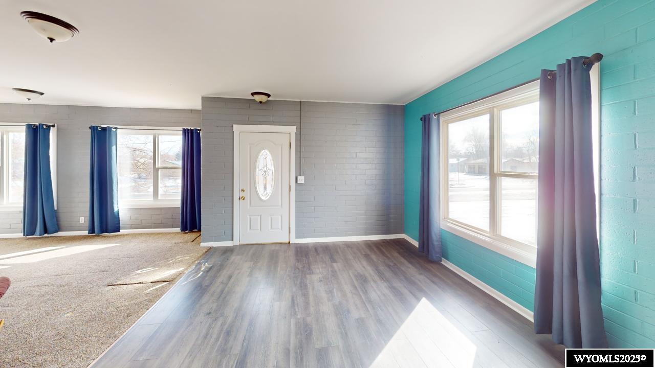 1041 North 2nd Street Lander, WY 82520 - Photo 2 of 25