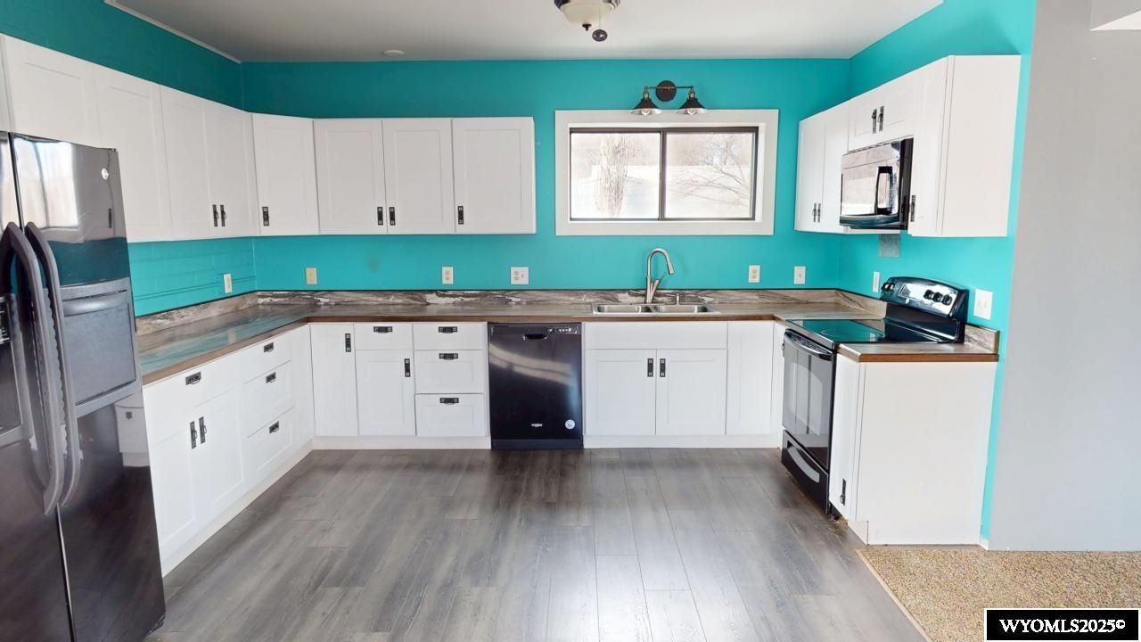 1041 North 2nd Street Lander, WY 82520 - Photo 3 of 25