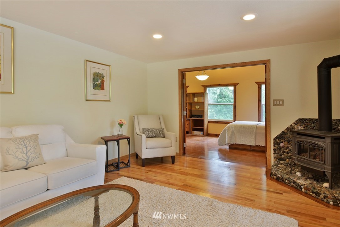 1982 Harbor Sands Lane Freeland, WA 98249 - Photo 10 of 23 Gallery Image 10