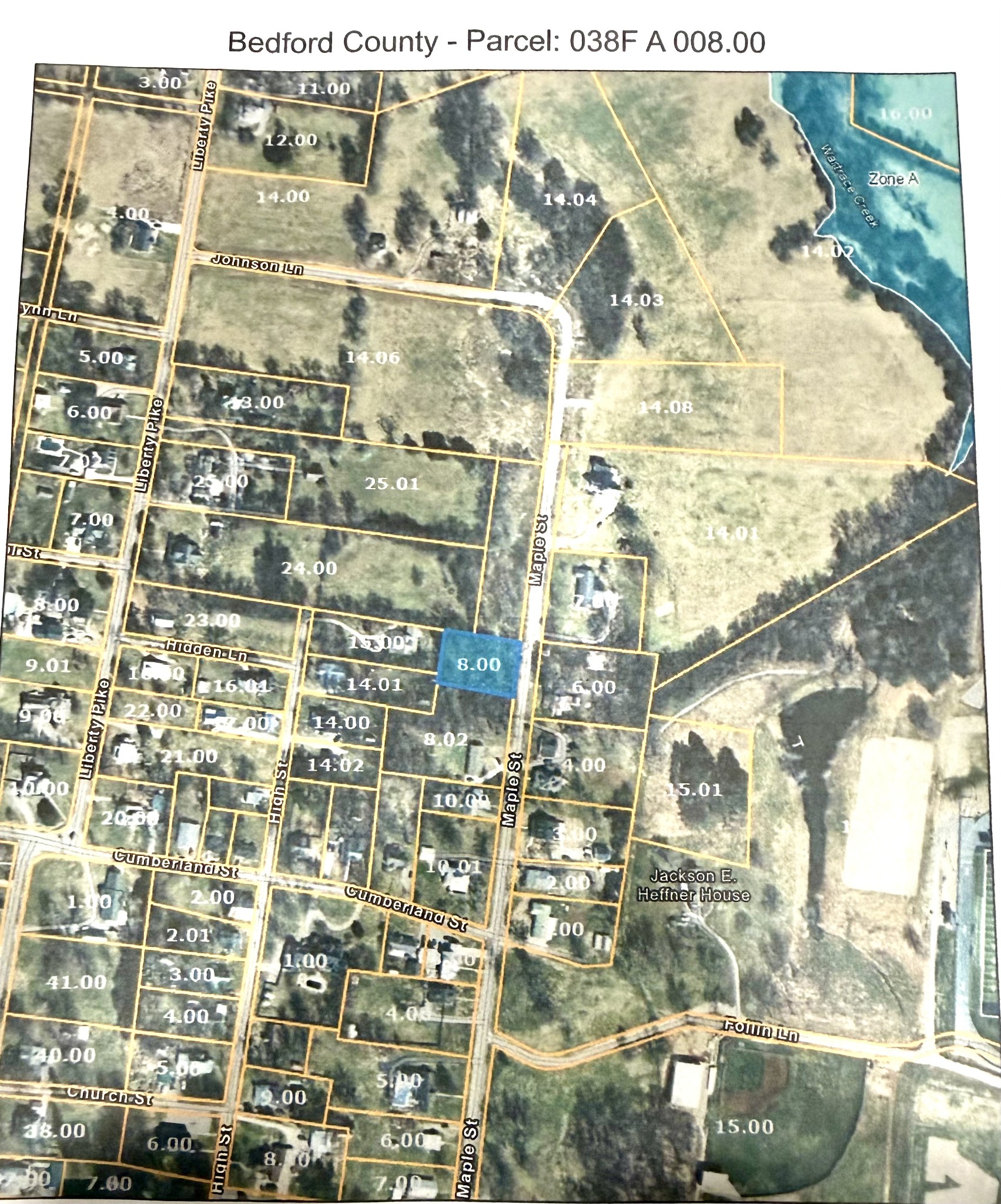 317 Maple Street Bell Buckle, TN 37020 - Photo 2 of 4 a bathroom with a shower