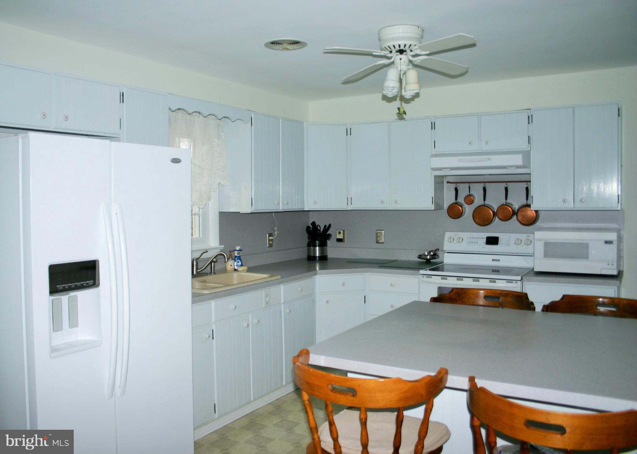 3900 Summit Point Road Charles Town, WV 25414 - Photo 7 of 14 Kitchen