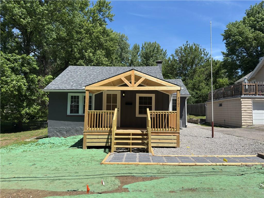 2701 Karnes Road St. Joseph, MO 64505 - Photo 2 of 47