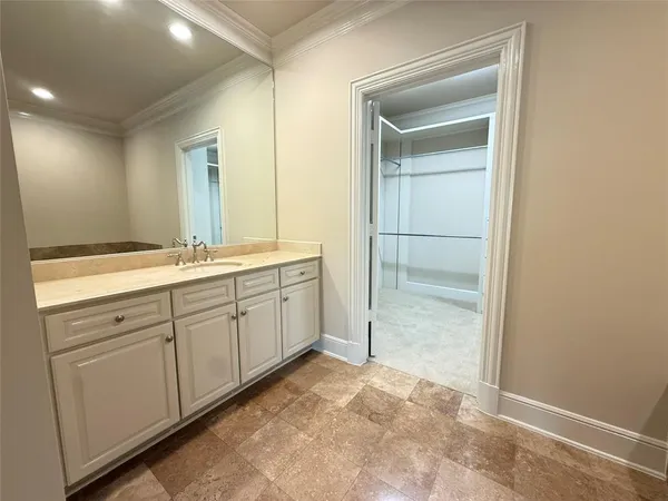 $7,600 | 6425 Bandera Avenue, Unit 3A, Dallas, TX 75225