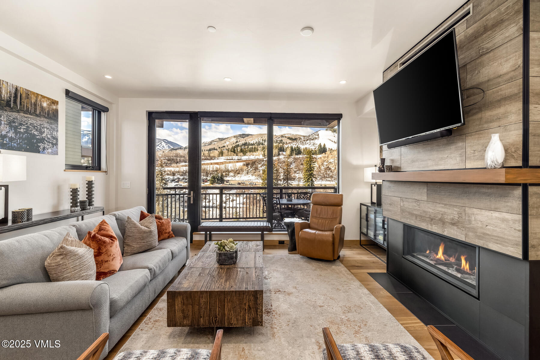 1 Waterfront Way, Unit 300 Avon, CO 81620 - Photo 2 of 30 138A5267_1