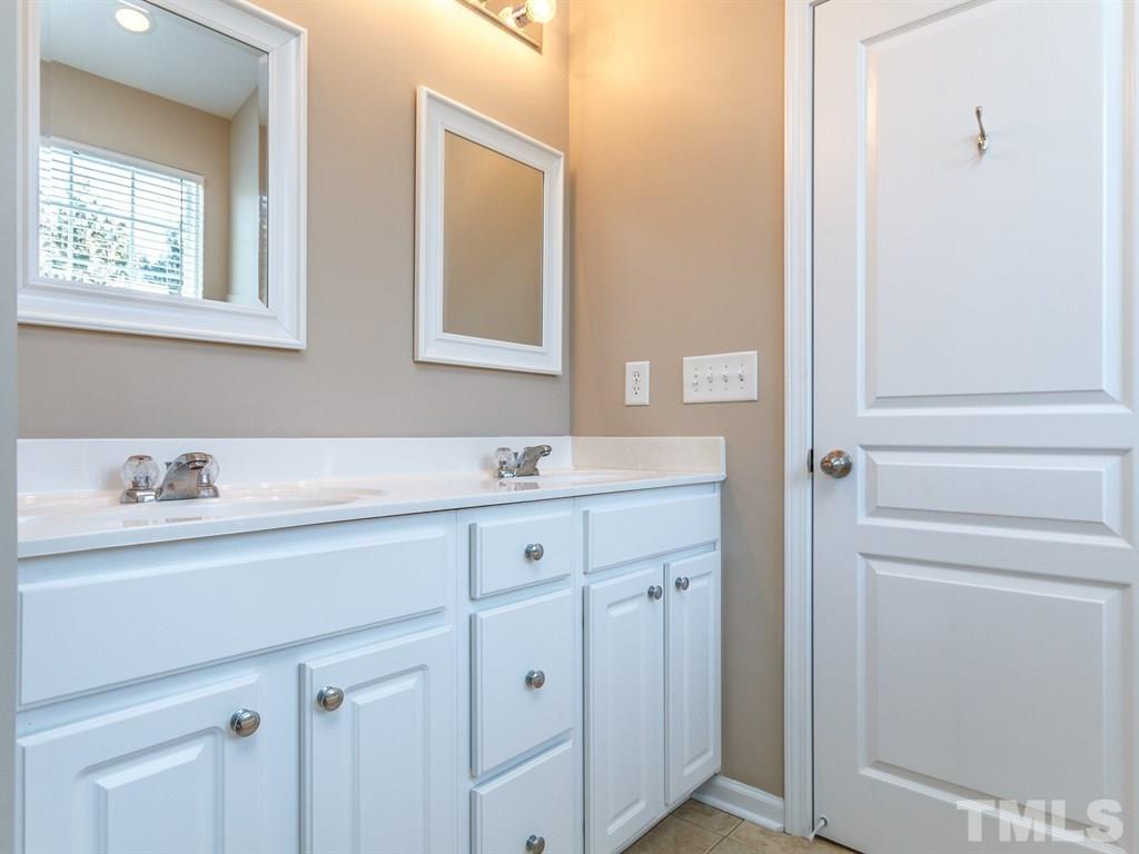 5052 Amber Clay Lane Raleigh, NC 27612 - Photo 15 of 25