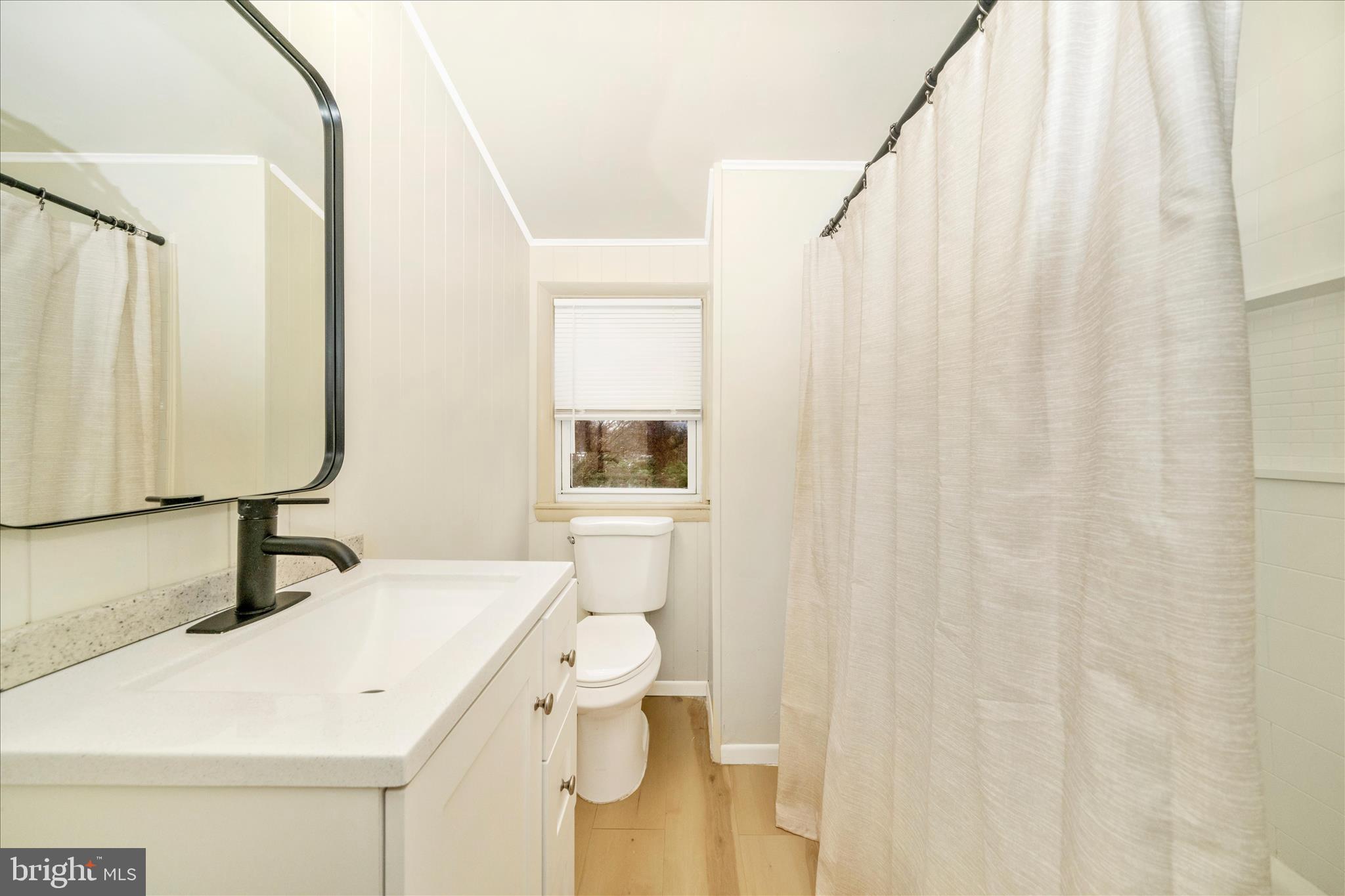 605 Rosemere Avenue Silver Spring, MD 20904 - Photo 36 of 56 Hall Bathroom