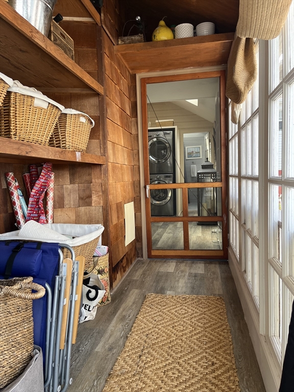 32 Maple Avenue Nahant, MA 01908 - Photo 37 of 37 a view of a hallway with seating area