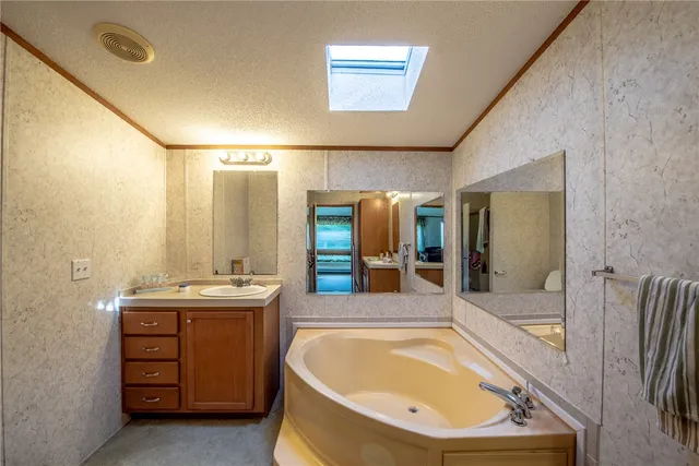 $325,000 | 102 Windwood Circle, Somerville, TX 77879