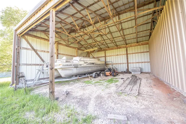 $325,000 | 102 Windwood Circle, Somerville, TX 77879