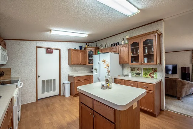 $325,000 | 102 Windwood Circle, Somerville, TX 77879