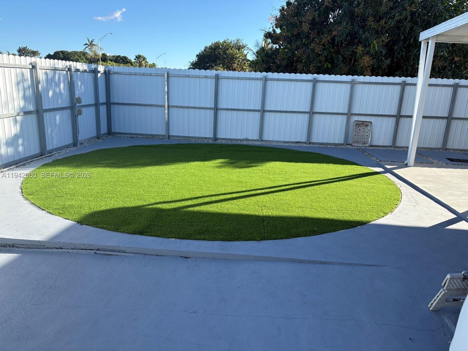 412 West 15th Street Hialeah, FL 33010 - Photo 48 of 48 a view of a backyard