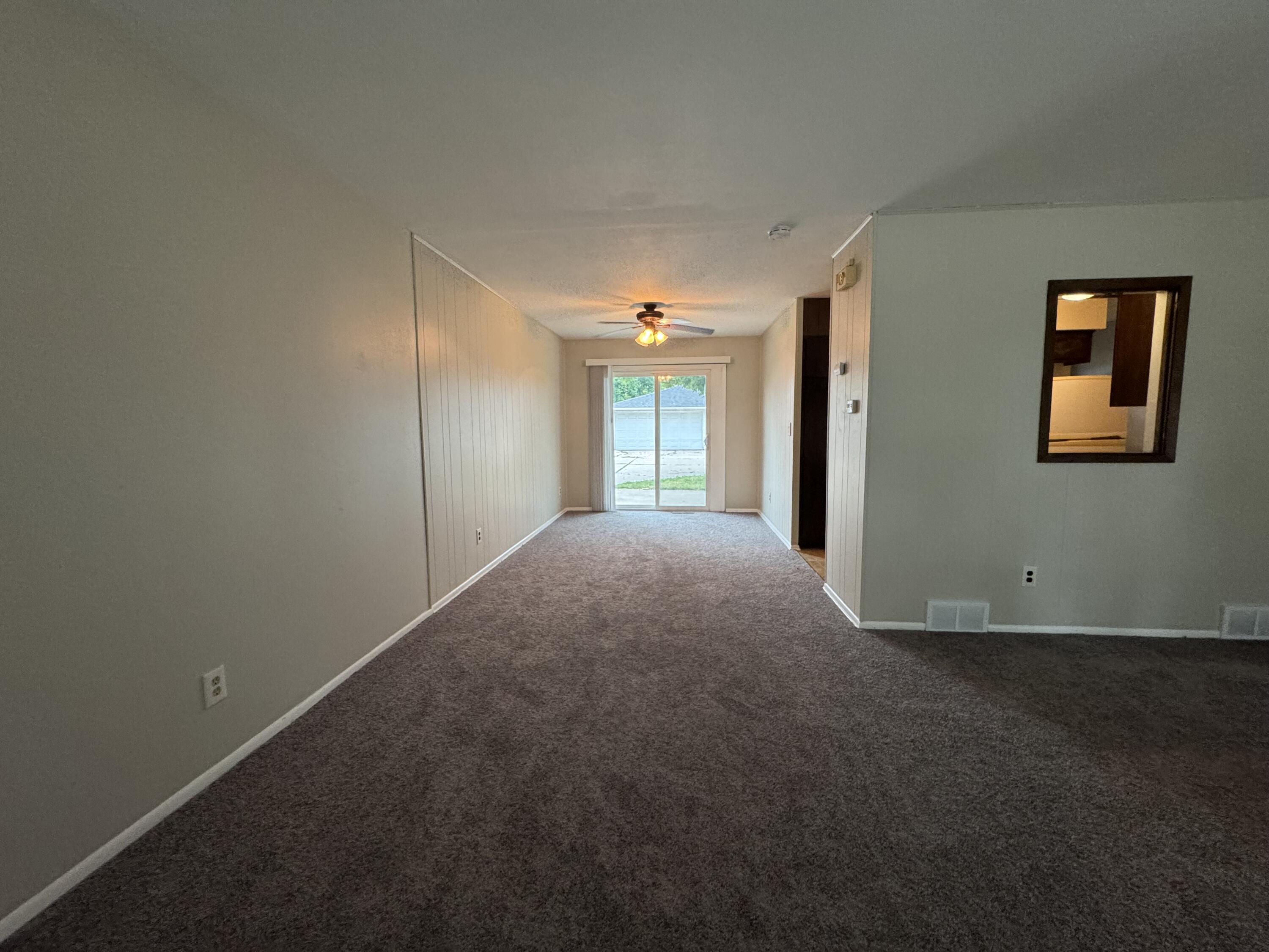 6451 North 73rd Street Milwaukee, WI 53223 - Photo 4 of 27 Living/Dining