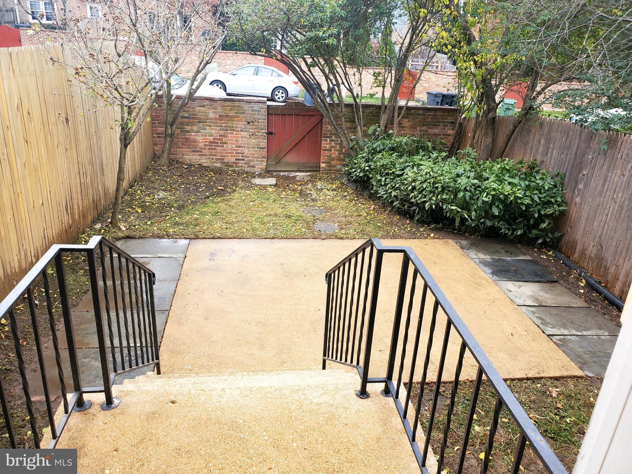 6735 Towne Lane Road McLean, VA 22101 - Photo 16 of 24 a view of outdoor space and yard