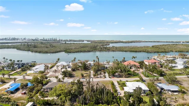 $170,000 | 260 Green Dolphin Drive, Placida, FL 33946