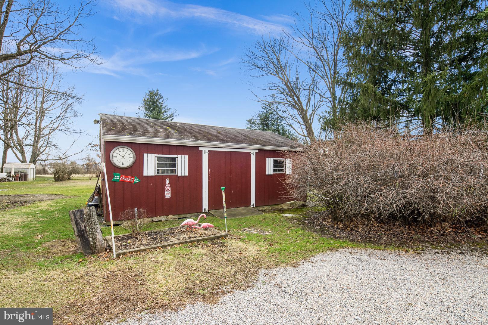 76 Penn Hopewell Road Pennington, NJ 08534 - Photo 3 of 25 Gallery Image 3