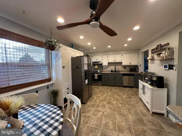 $424,900 | 304 Thackeray Lane, Williamstown, NJ 08094