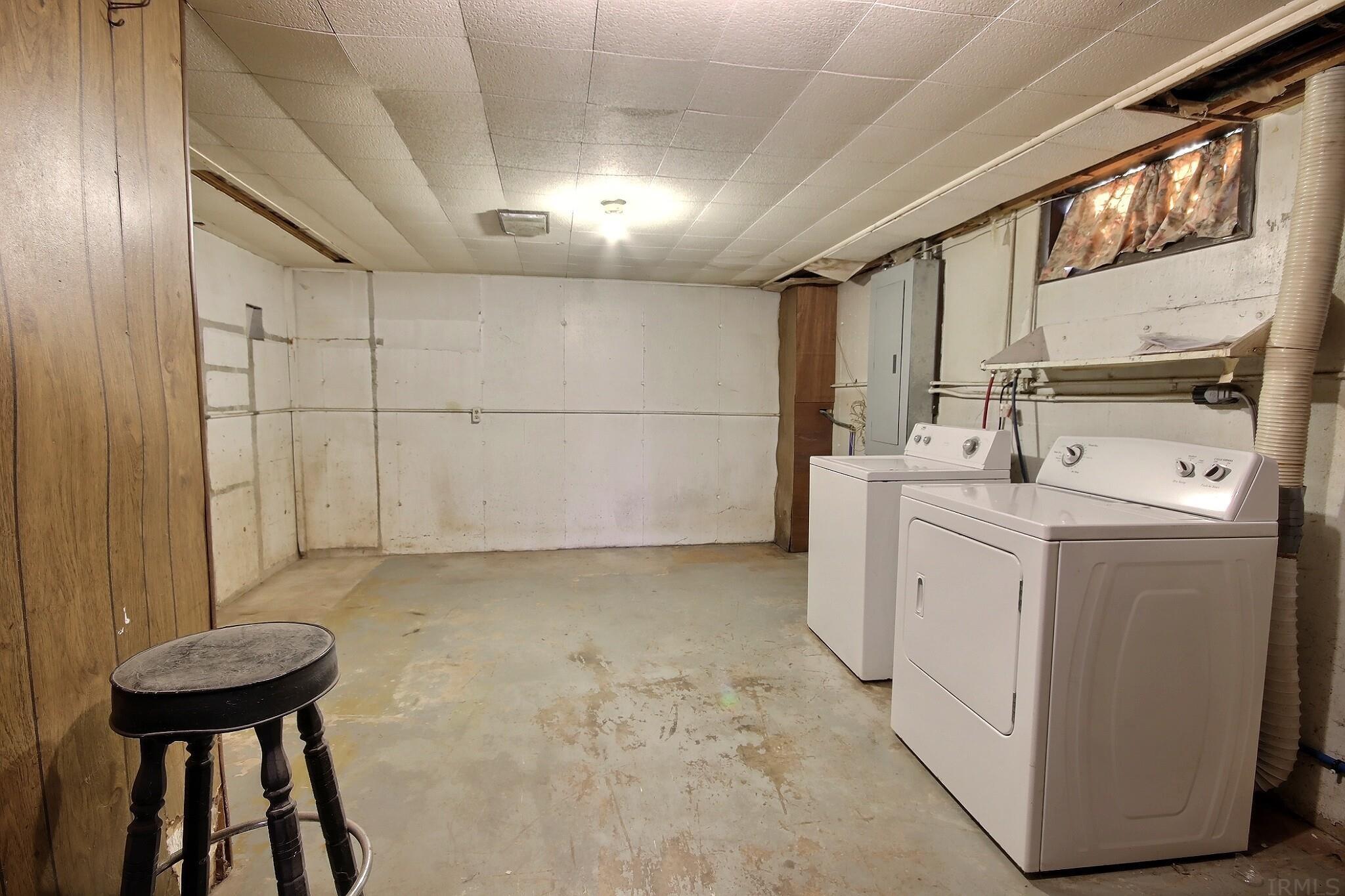 17028 Zubrick Road Roanoke, IN 46783 - Photo 19 of 33