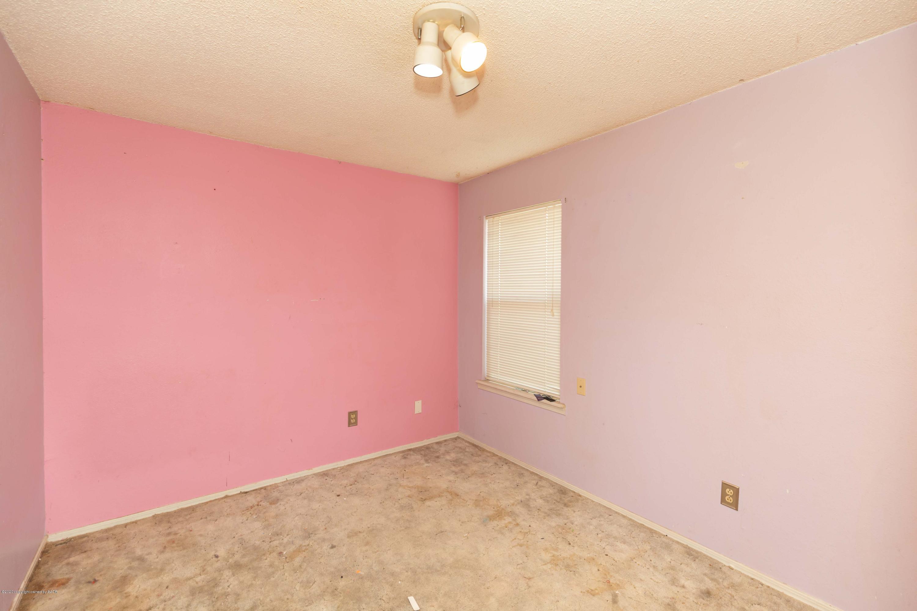 3105 Surf Drive Amarillo, TX 79110 - Photo 10 of 17 BEDROOM 2 VIEW 1