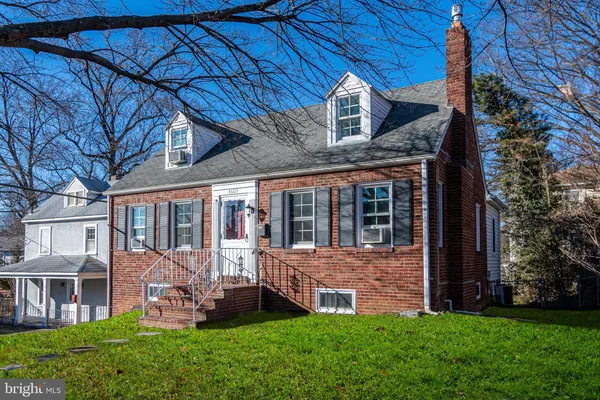 $4,200 | 4607 North Carlin Springs Road, Unit A, Arlington, VA 22203