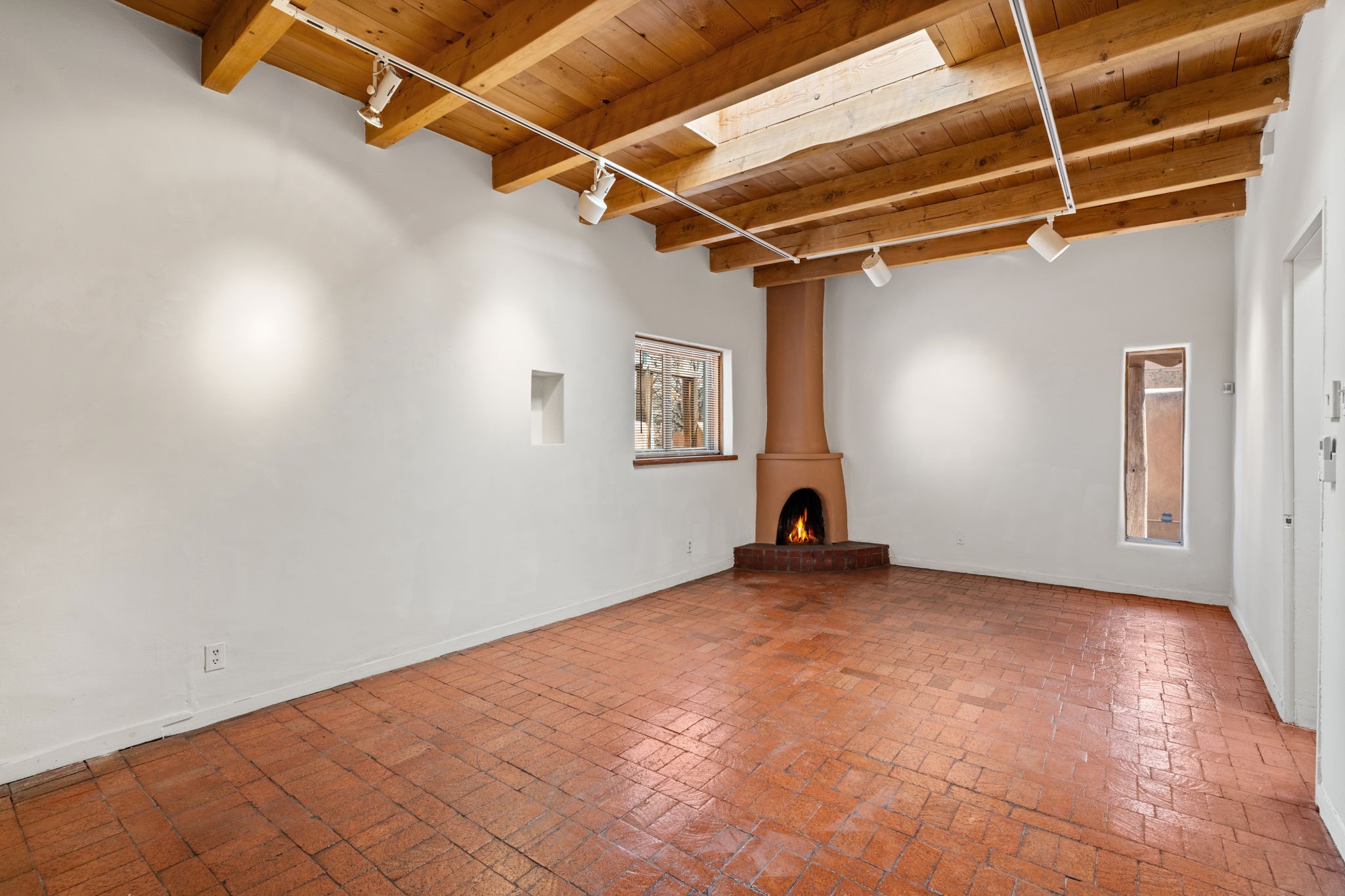 634 Canyon Road Santa Fe, NM 87501 - Photo 17 of 53