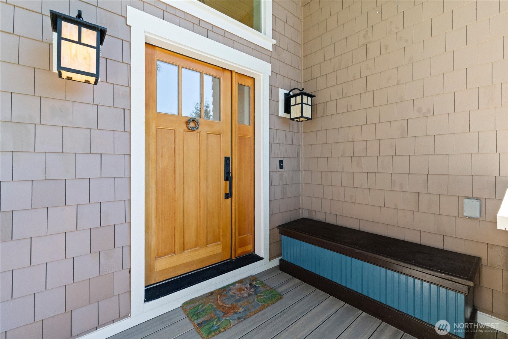 89 Grand View Lane Bellingham, WA 98229 - Photo 7 of 40 a bathroom with a bathtub