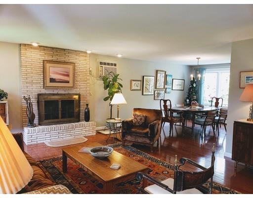 211 Manchonis Road Wilbraham, MA 01095 - Photo 4 of 29 Gallery Image 4