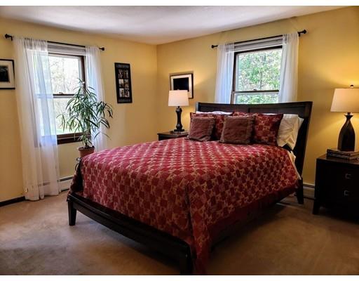 211 Manchonis Road Wilbraham, MA 01095 - Photo 10 of 29 Gallery Image 10