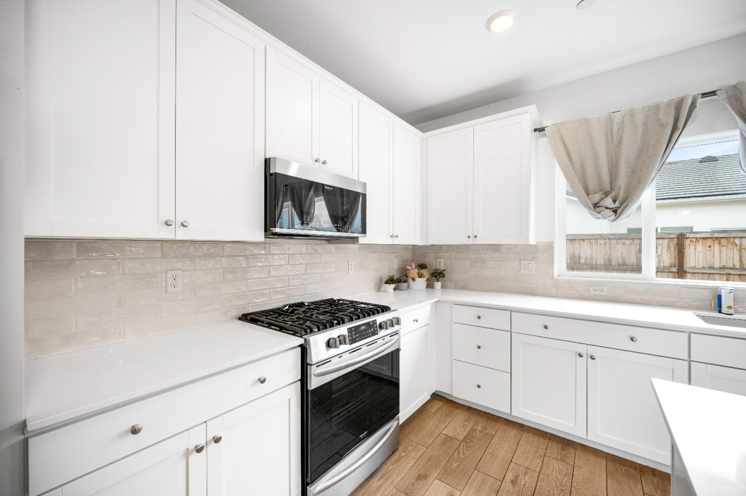 966 Kelso Avenue Clovis, CA 93619 - Photo 15 of 27