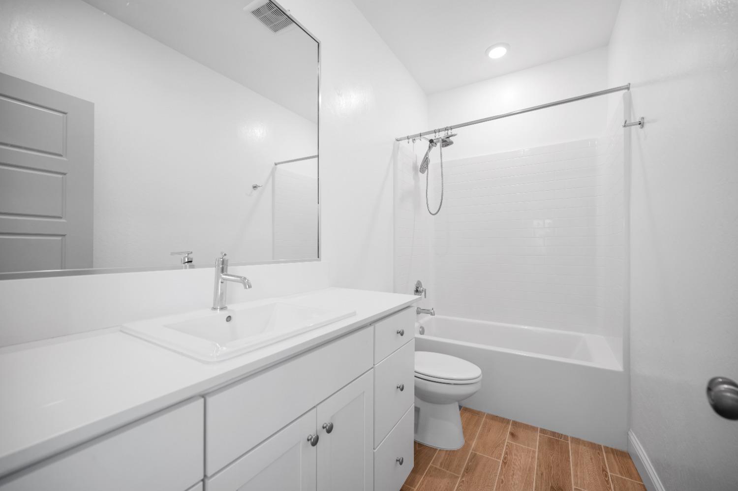 966 Kelso Avenue Clovis, CA 93619 - Photo 17 of 27