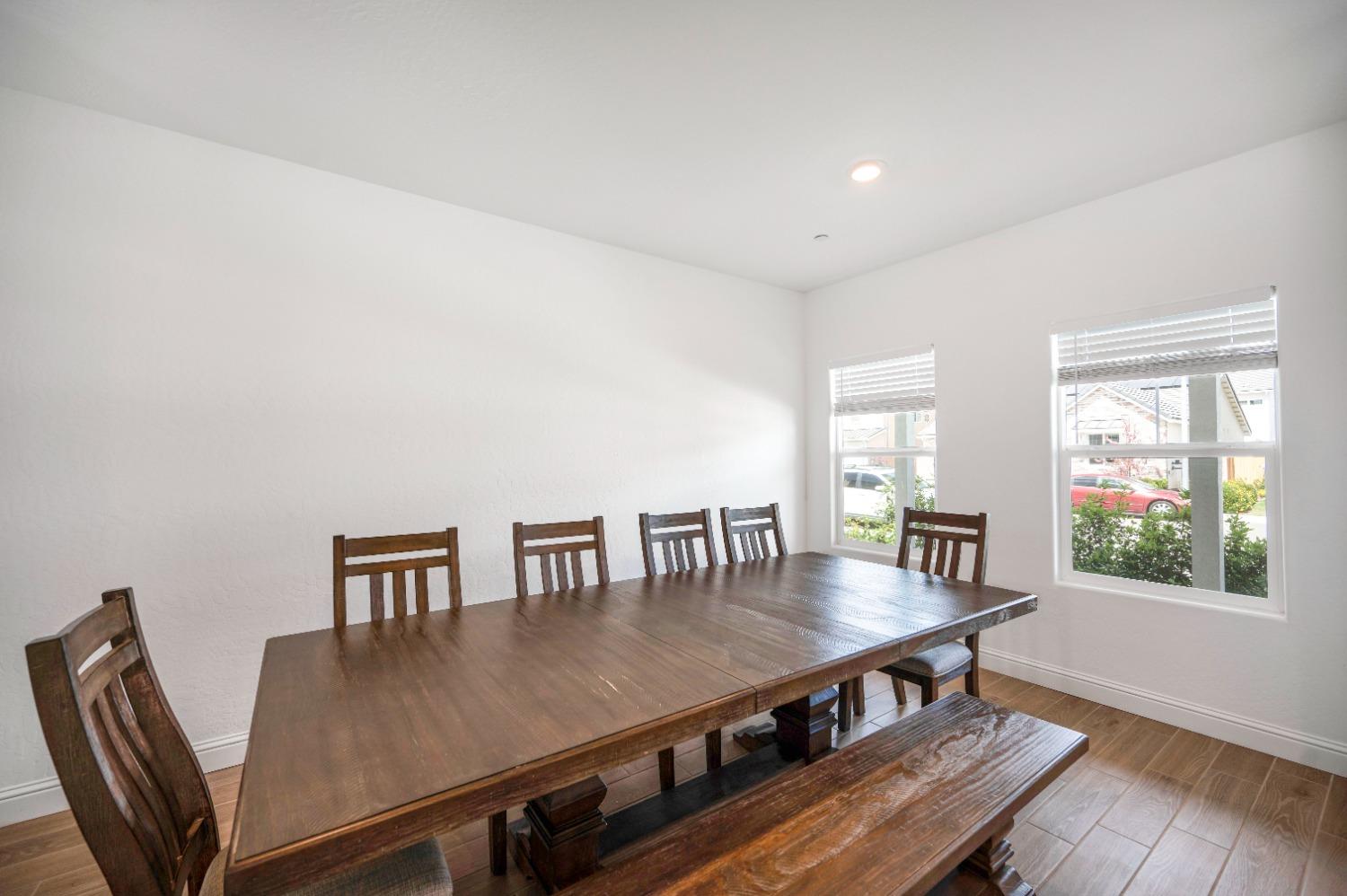 966 Kelso Avenue Clovis, CA 93619 - Photo 6 of 27