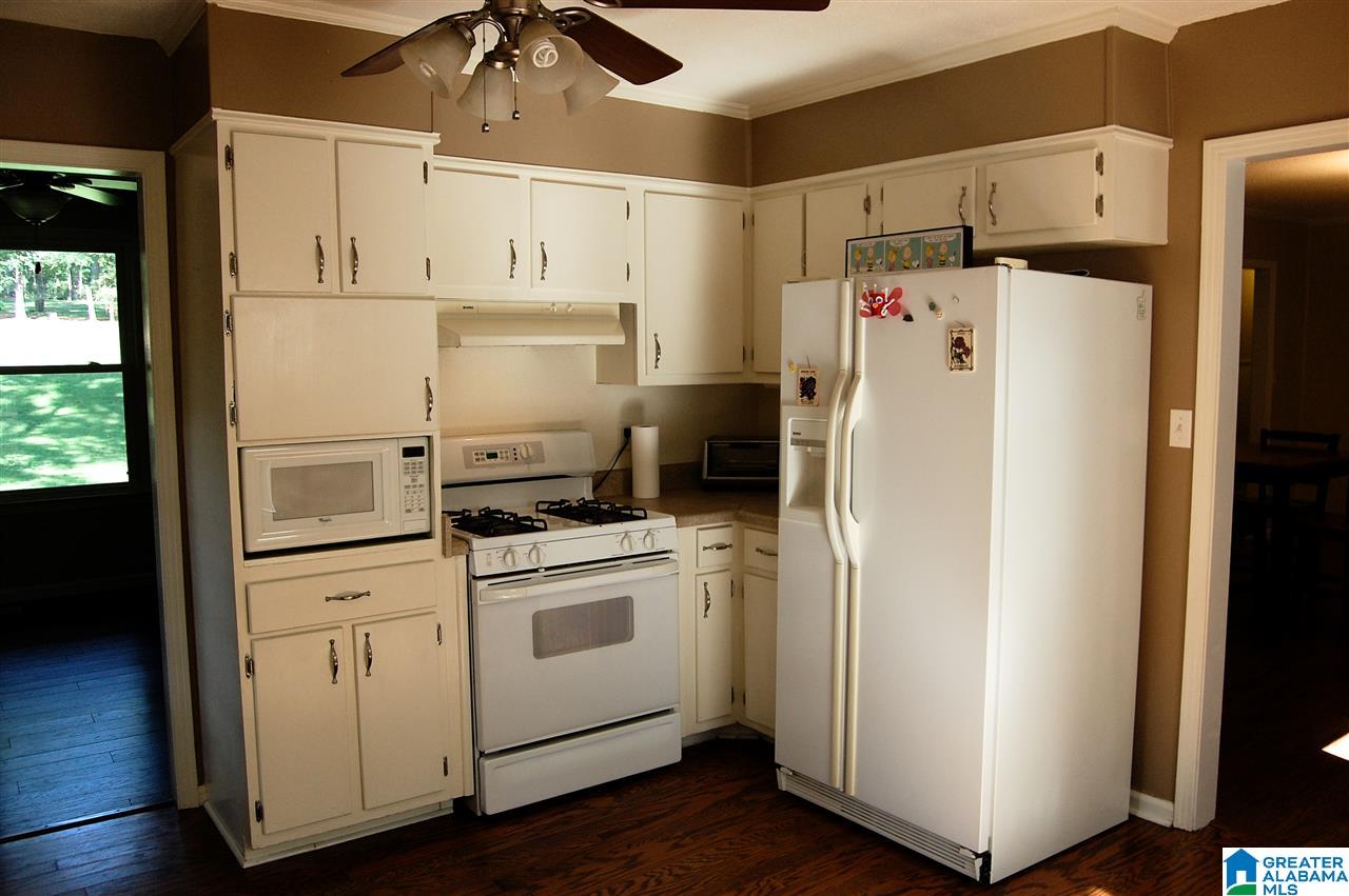 271 Mountain Trail Warrior, AL 35180 - Photo 10 of 38