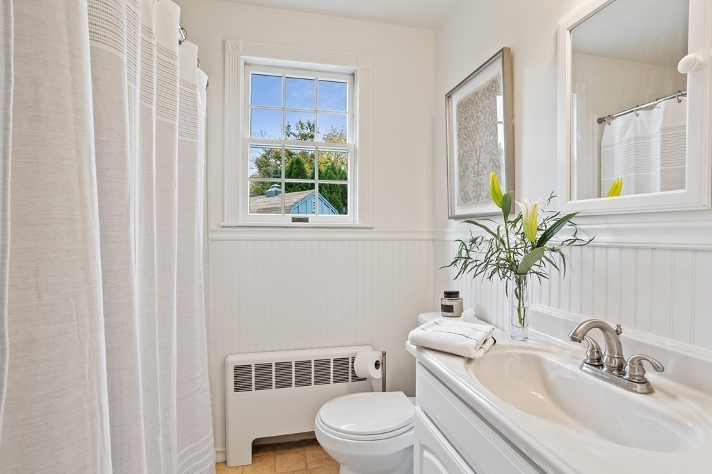 12 Daniel Road Wakefield, MA 01880 - Photo 16 of 30 Gallery Image 16