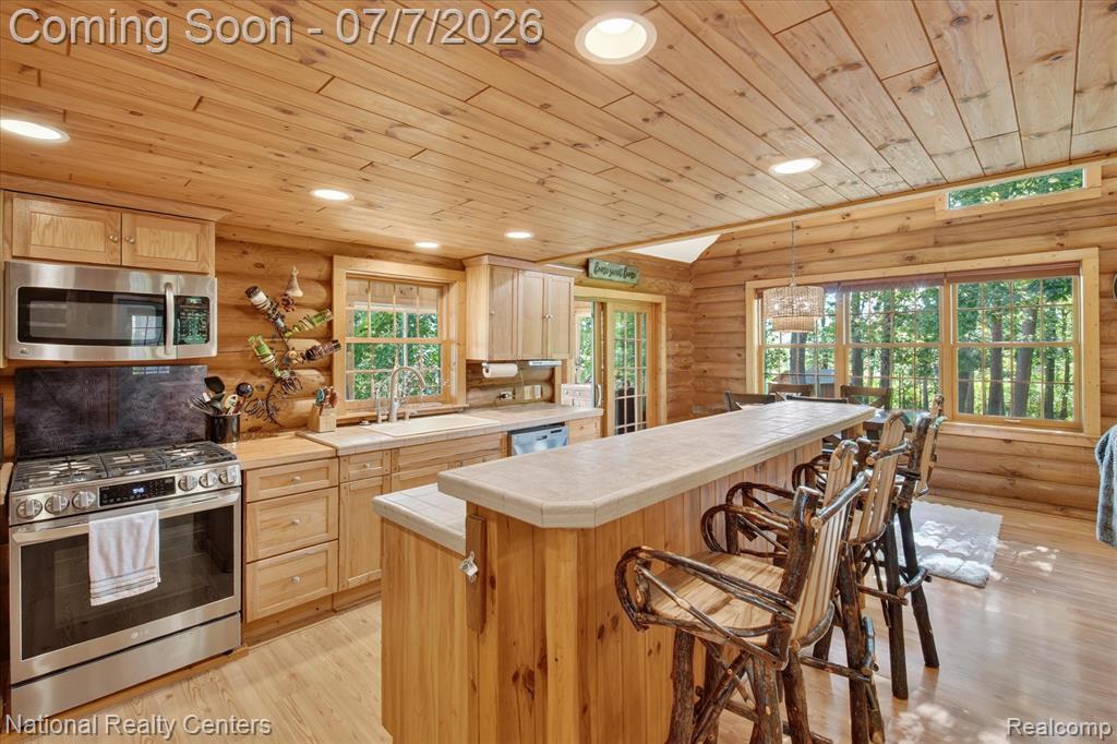 12426 Shaffer Road Davisburg, MI 48350 - Photo 6 of 42