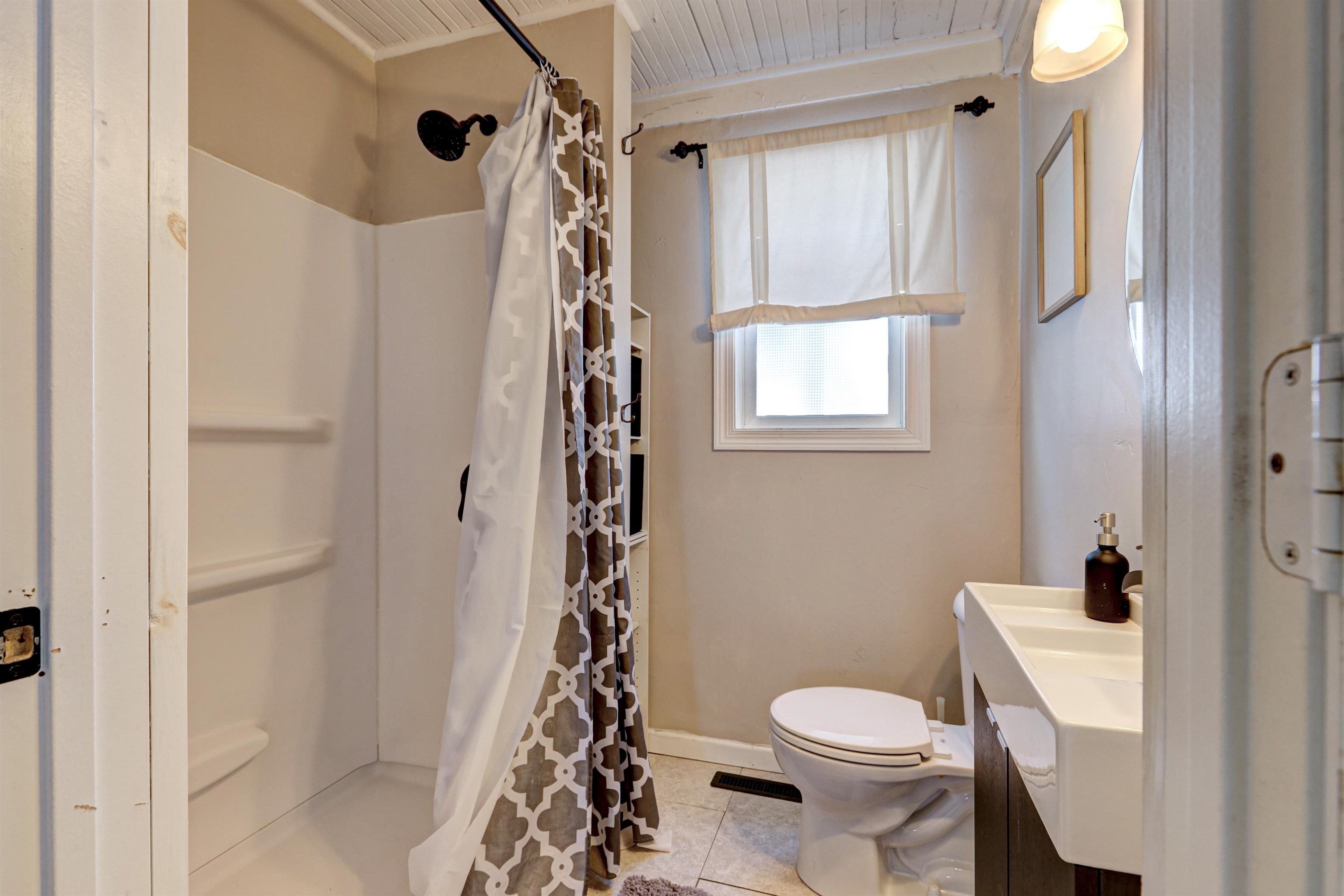 121 East Spring Street Appleton, WI 54911 - Photo 20 of 37