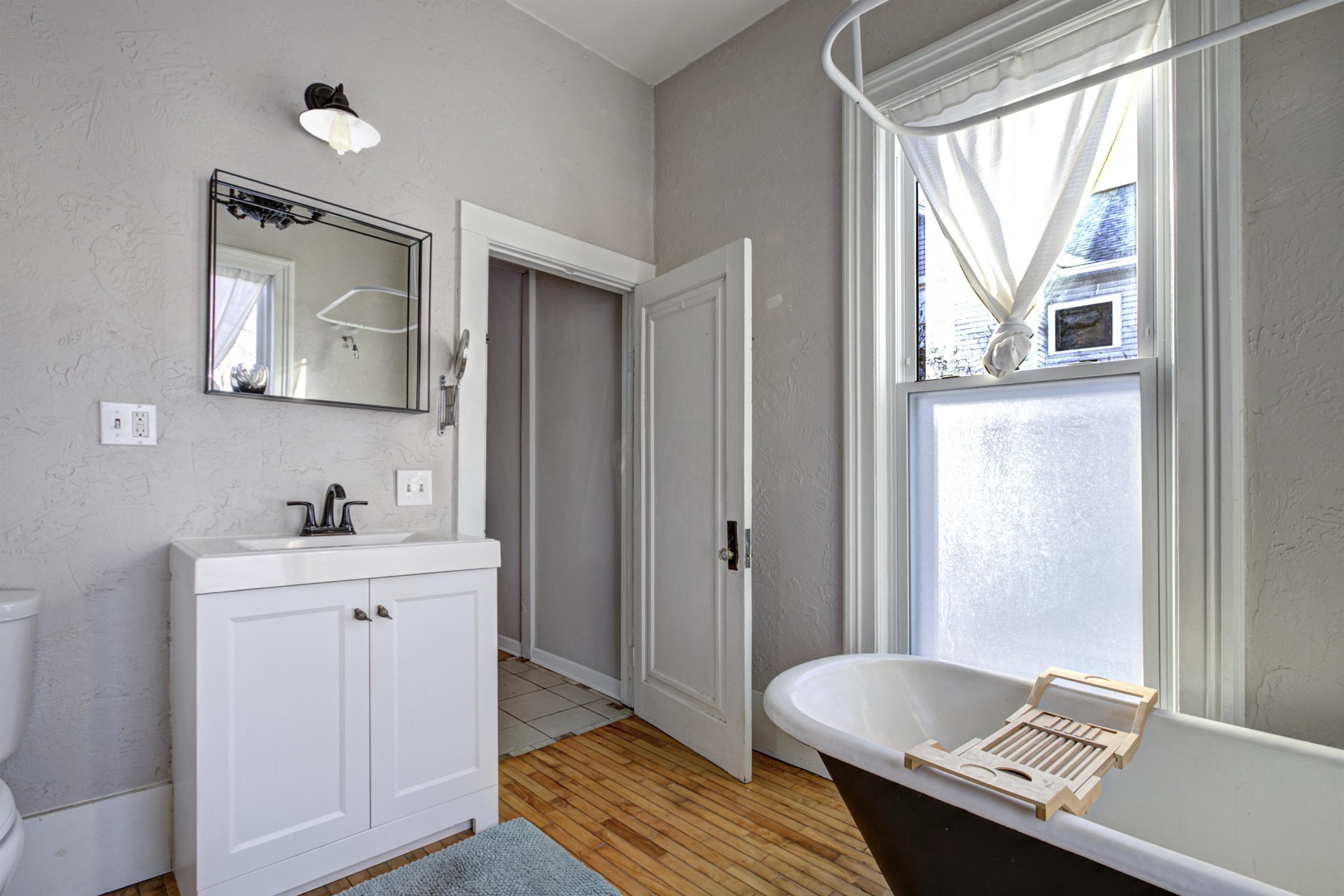 121 East Spring Street Appleton, WI 54911 - Photo 26 of 37