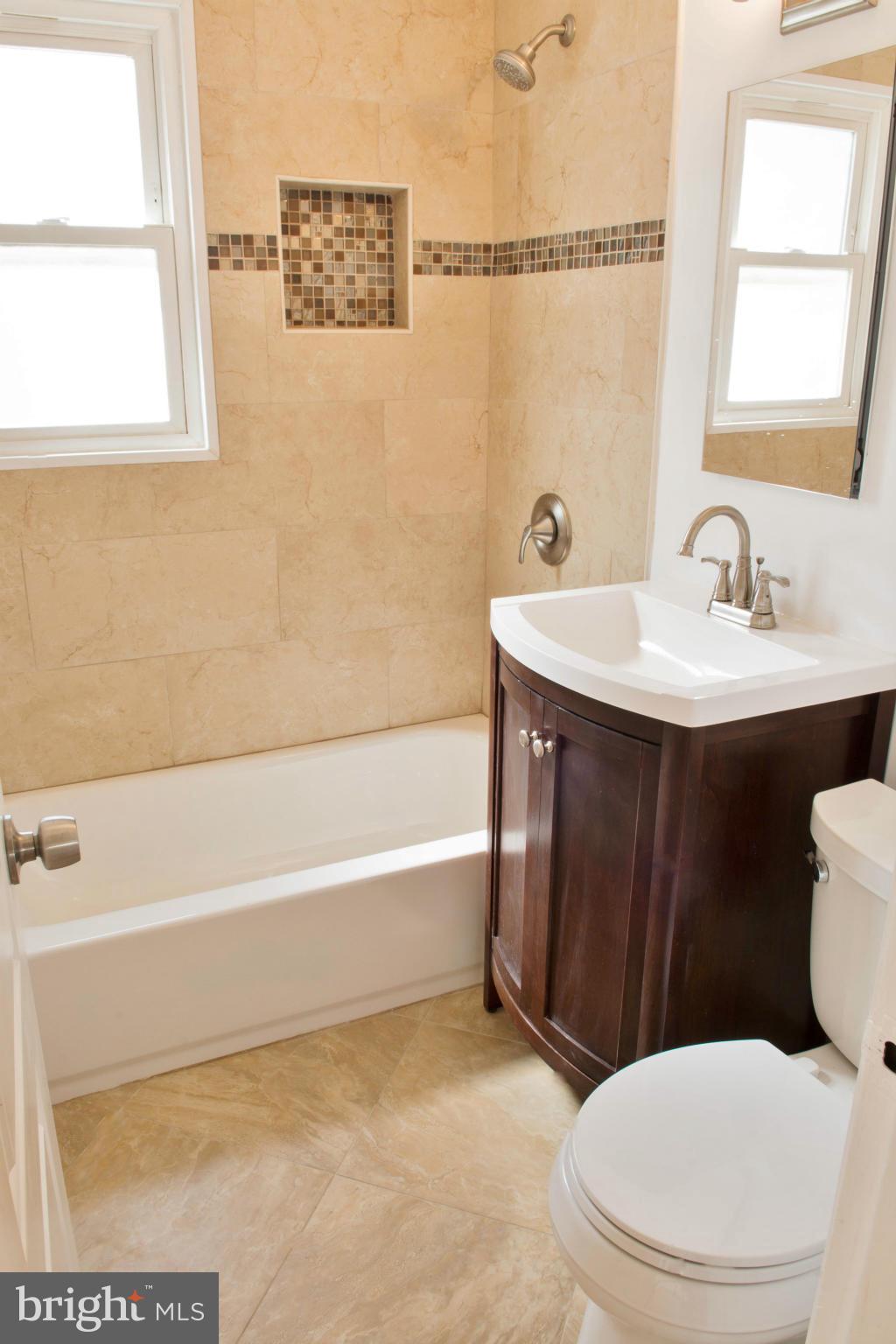 12209 Bluhill Road Silver Spring, MD 20902 - Photo 16 of 24 Bath