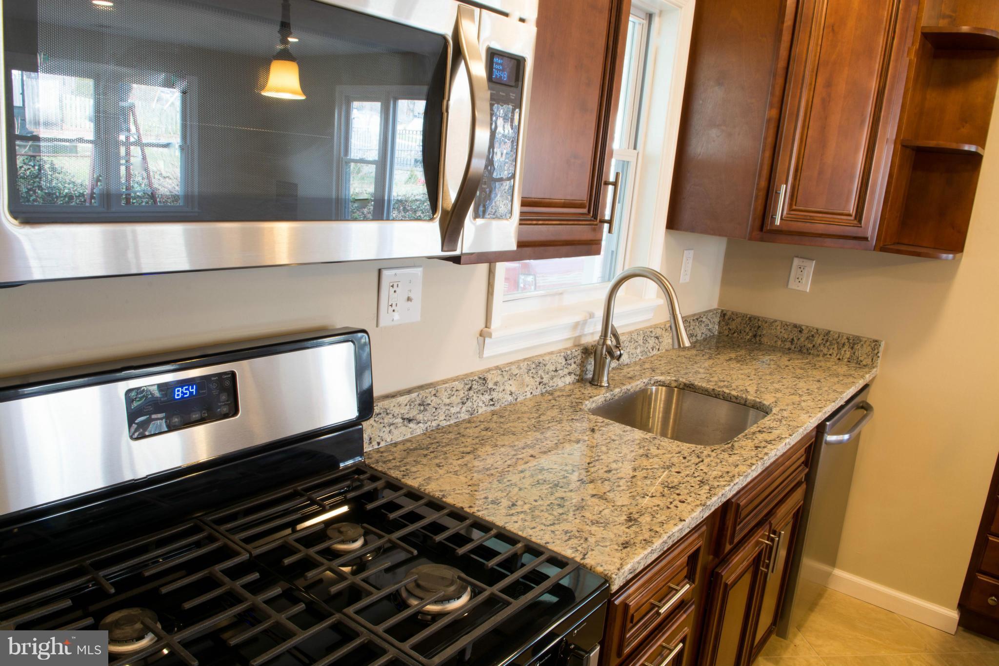 12209 Bluhill Road Silver Spring, MD 20902 - Photo 6 of 24 Kitchen