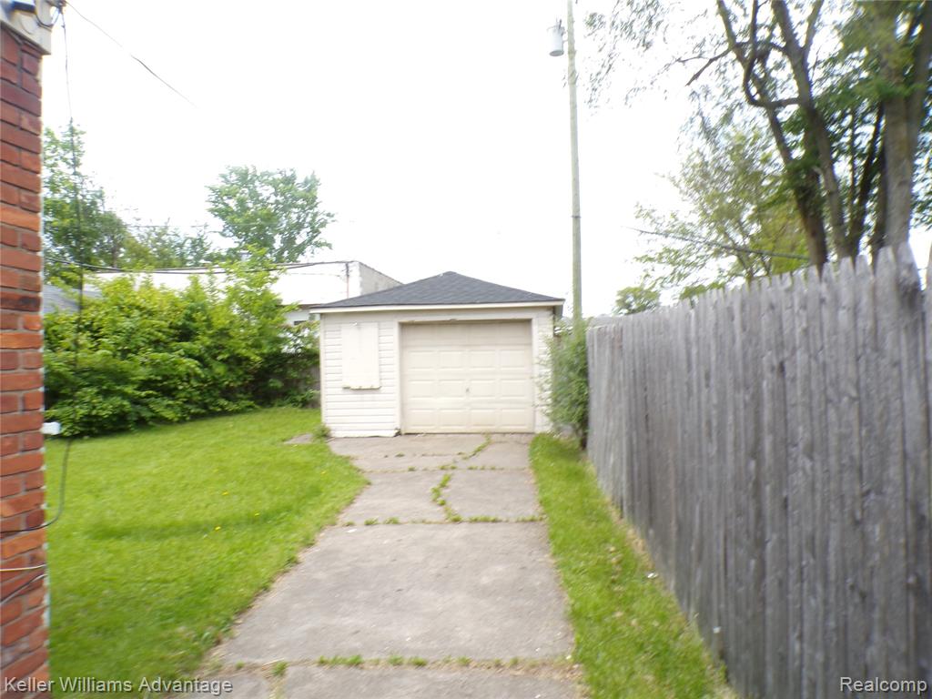 9162 Audubon Road Detroit, MI 48224 - Photo 2 of 9