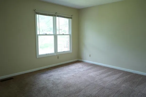 $1,650 | 832 Vine Street, Harrisonburg, VA 22802