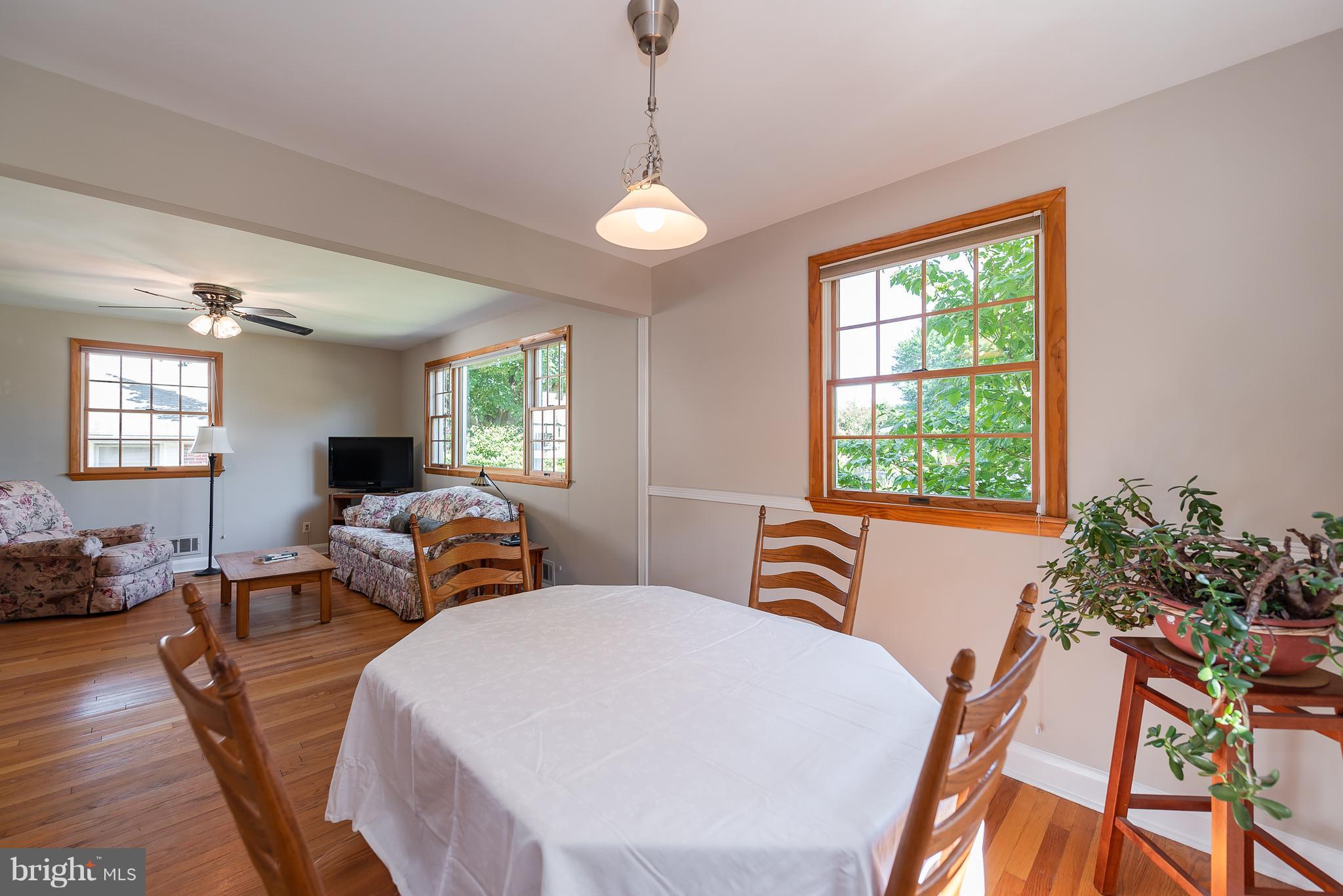 1933 Altavue Road Baltimore, MD 21228 - Photo 7 of 25 Dining Room
