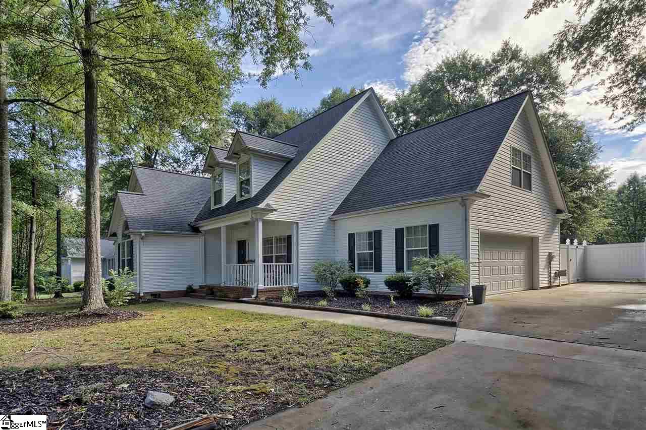 200 Crossington Way Fountain Inn, SC 29644 - Photo 3 of 36 Gallery Image 3